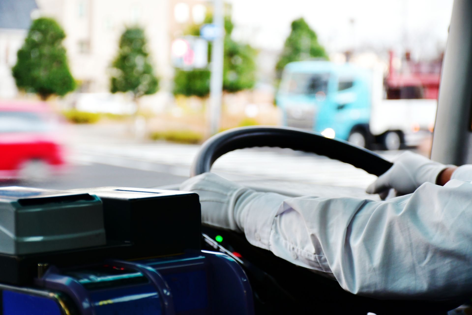 バス運転席から見た景色